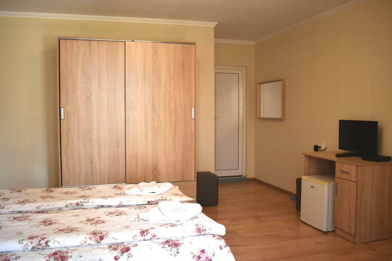Family Hotel "Slavianska Dusha" เวลีคอเทอร์โนโว ภายนอก รูปภาพ